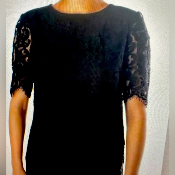 Ted Baker Alina Set, Scalloped Edge Lace top and matching shorts set in black - Picture 2 of 12